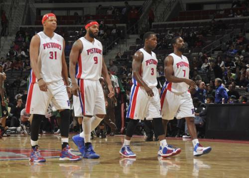 ATP总决赛第3日综述：阿卡逆转迎两连胜，穆塞蒂保留晋级希望（ATP年终总决赛第3日回顾：阿尔卡拉斯逆转豪取两连胜，穆塞蒂仍存晋级希望）