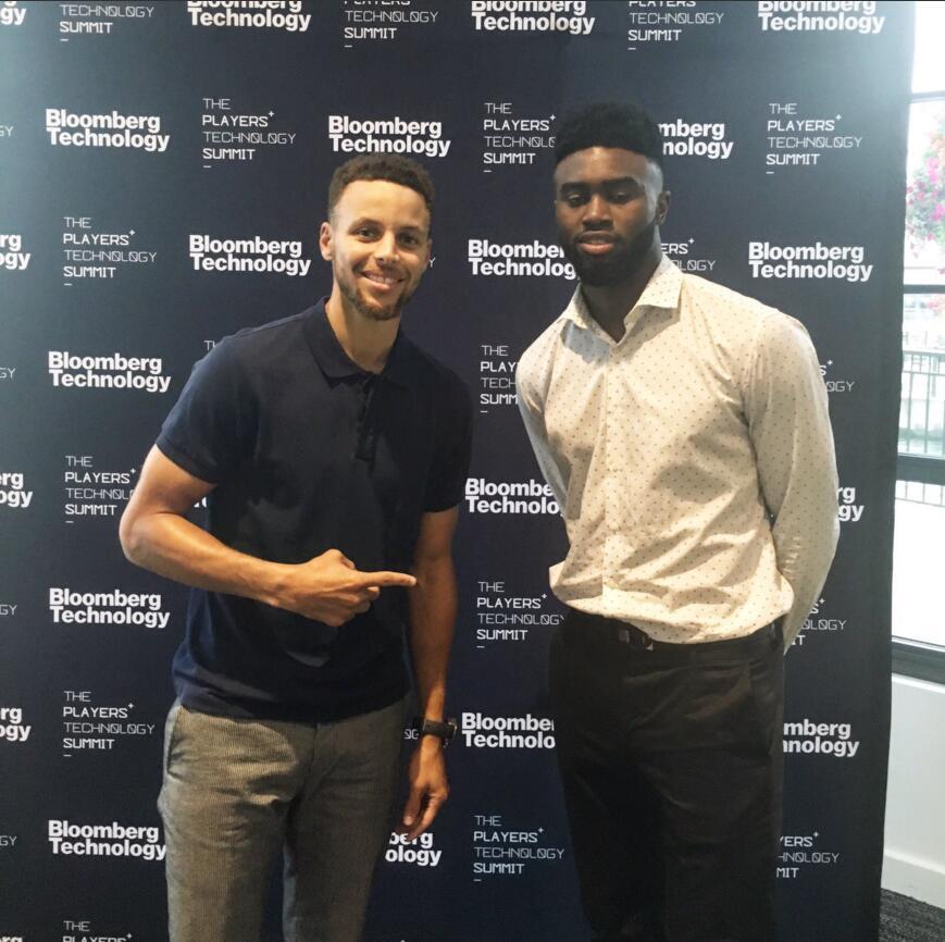 德罗西取热那亚生涯首胜，率队时隔239天再次意甲主场赢球（德罗西迎执教热那亚首胜，球队相隔239天再夺意甲主场三分）