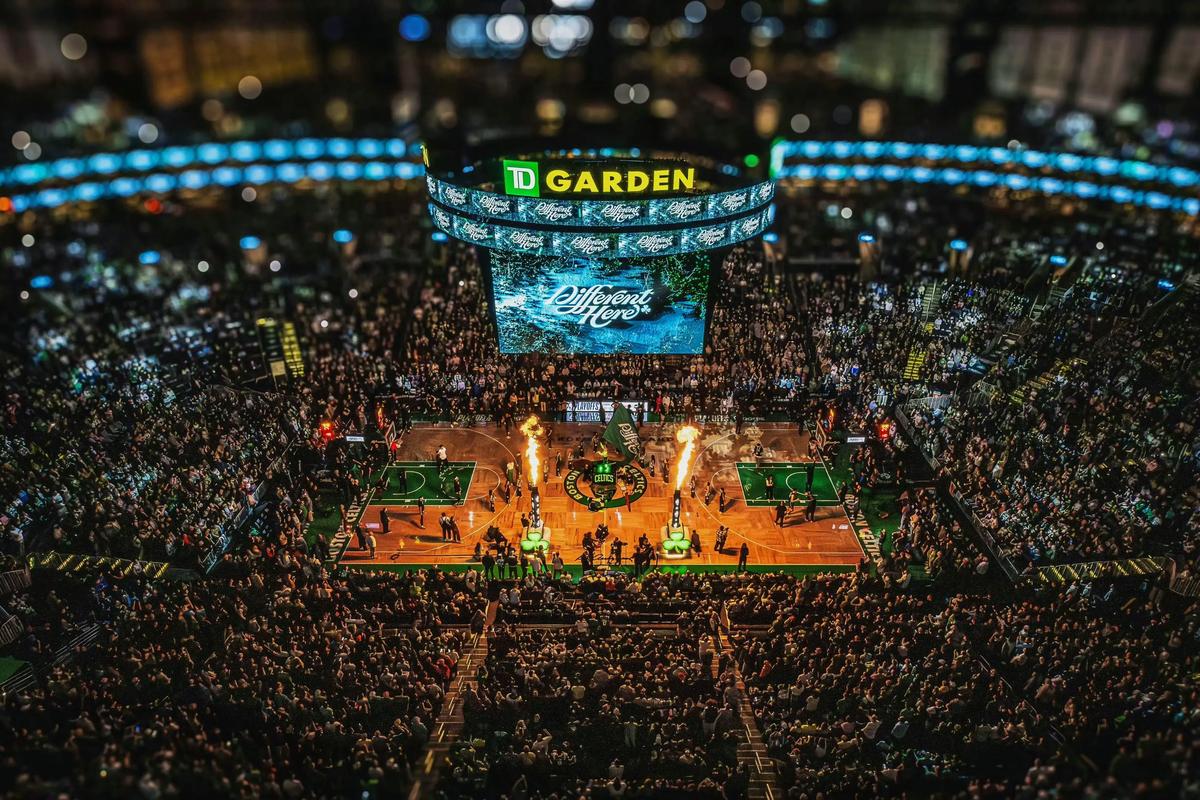 数据网站公布DPOY获奖概率：霍姆格伦居首，大幅领先文班（统计网站发布DPOY概率榜：霍姆格伦领跑，显著领先文班亚马）