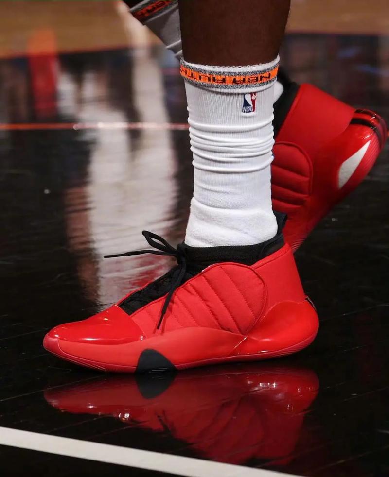 齐沃：最重要的是今天的意大利杯，然后再考虑之后的比赛（齐沃：先专注今日意大利杯，后续比赛再说）